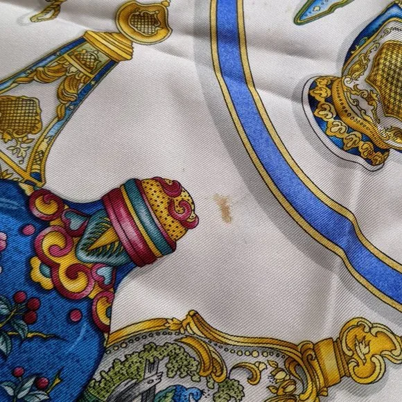 Auth HERMES "Qu’importe Le Flacon” Perfume Silk Scarf by Catherine Baschet - Picture 13 of 13